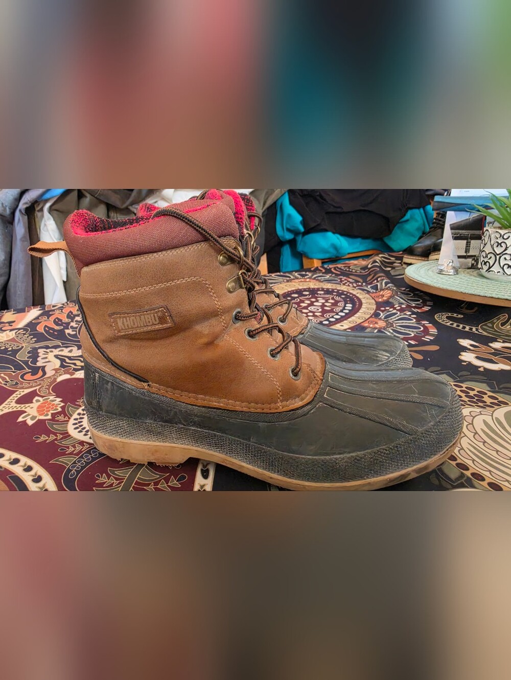 Khombu Men's Brown Leather and Black Rubber Duck Boots with Insulated Red Lining